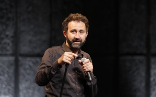 Mathieu Madénian : Un spectacle familial