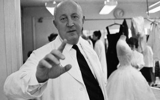 Voir la vie de Dior en Roses (Musée Christian Dior à Granville)